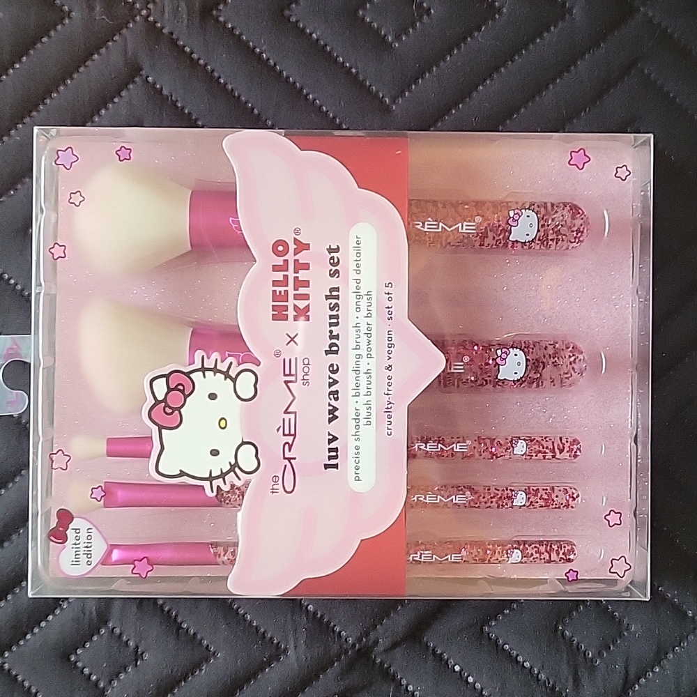 Hello Kitty Pink Brush Set with White Bristles